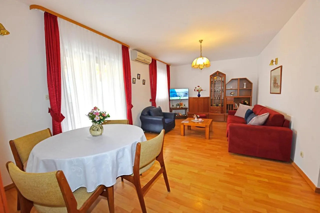 Apartments Jasmina Poreč 0*,